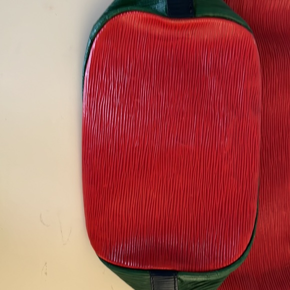 Vintage Simpson Piccadilly Red Epi Leather Duffle Bag with navy/green trim - Picture 7 of 11